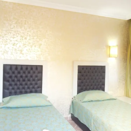 Arinna Park מלון אנטליה