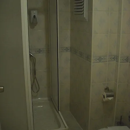 Otel Arinna Park 2*