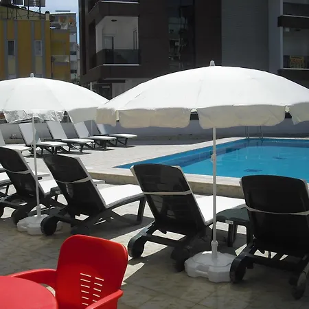 Otel Arinna Park 2*