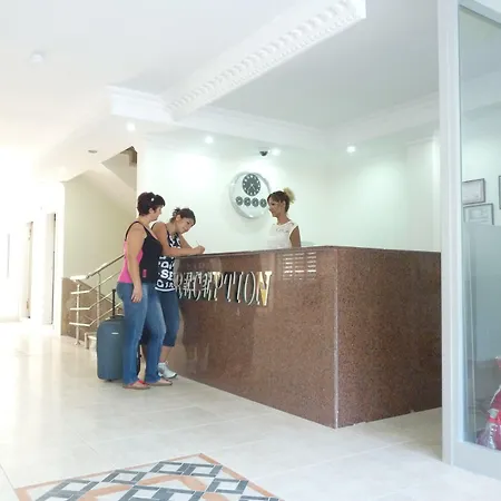 Arinna Park Hotel 3*